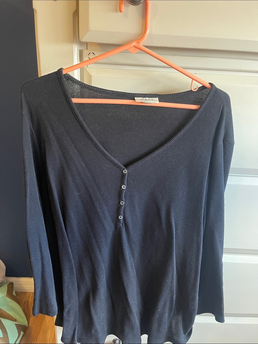 Style & Co. Black Ribbed V-Neck Henley Long Sleeve Top
